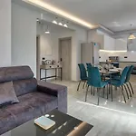 Agalliu Villa